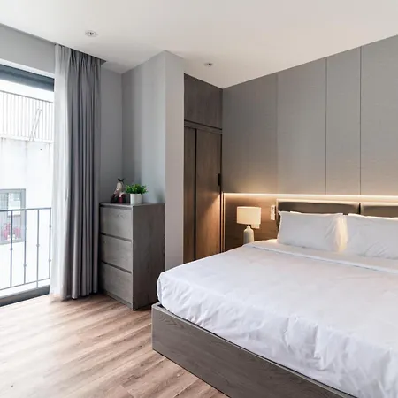 Luxe Paradise Suites Hotel To Ngoc Van Hanoi Exterior photo